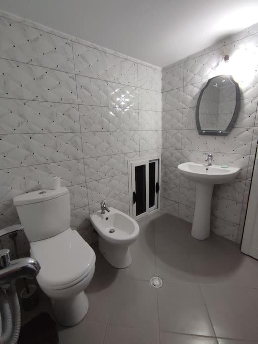 Guest House Ilir Berat Ngoại thất bức ảnh