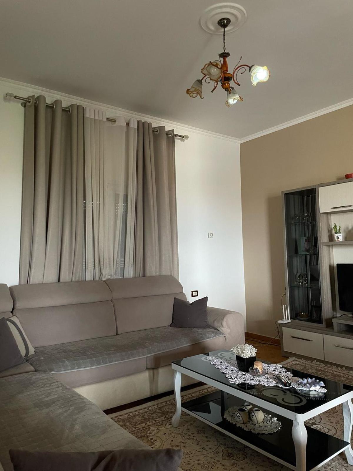Guest House Ilir Berat Ngoại thất bức ảnh