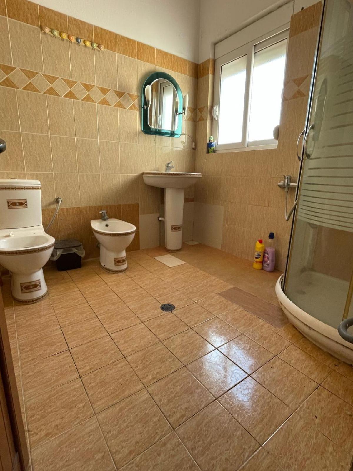 Guest House Ilir Berat Ngoại thất bức ảnh