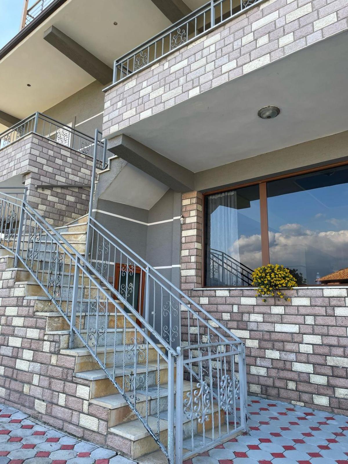 Guest House Ilir Berat Ngoại thất bức ảnh