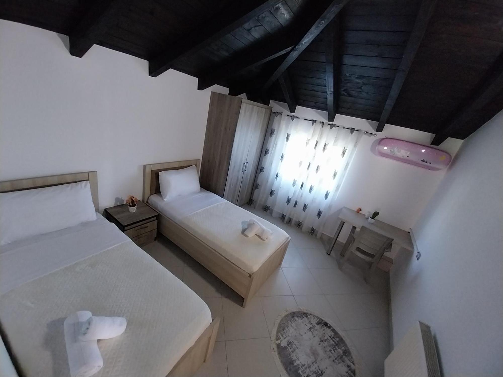 Guest House Ilir Berat Ngoại thất bức ảnh